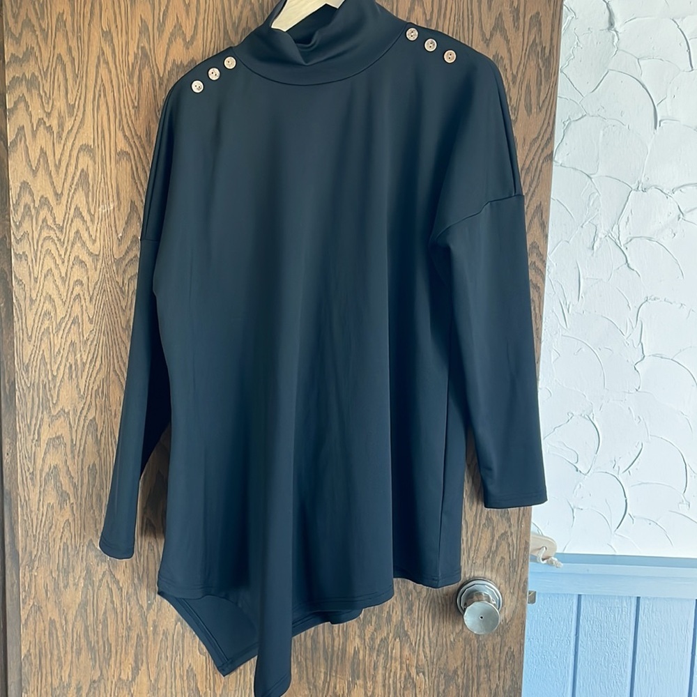 Black tunic M‎